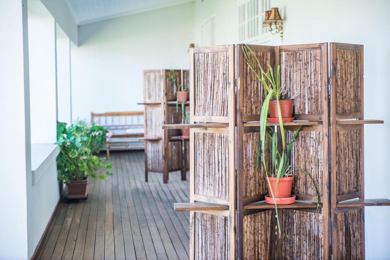 Excelsior Manor Guesthouse Ashton Ngoại thất bức ảnh