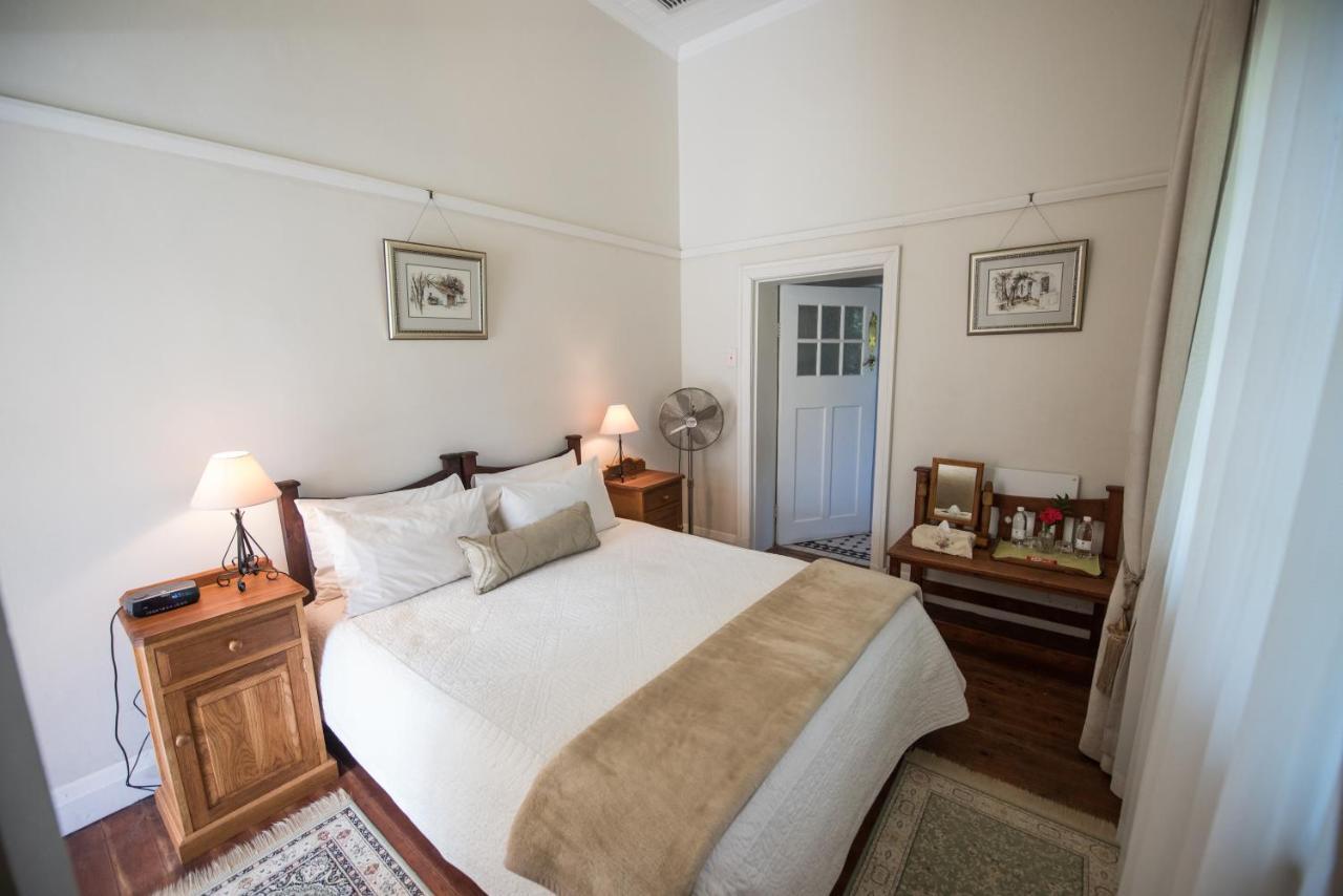 Excelsior Manor Guesthouse Ashton Ngoại thất bức ảnh