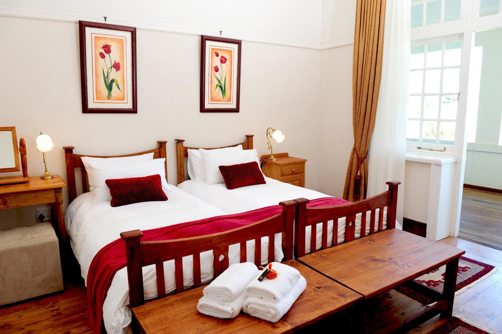 Excelsior Manor Guesthouse Ashton Ngoại thất bức ảnh