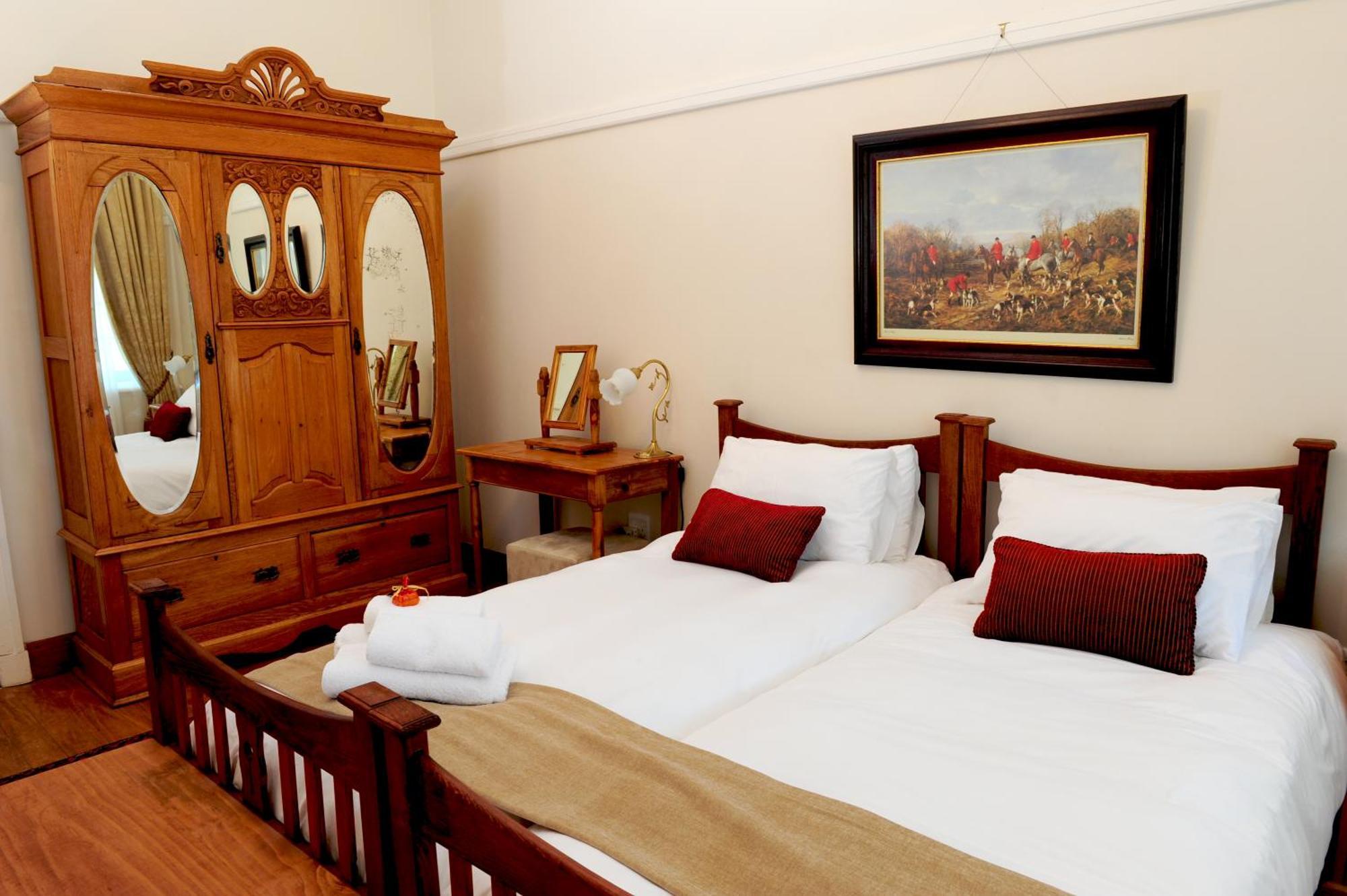 Excelsior Manor Guesthouse Ashton Ngoại thất bức ảnh